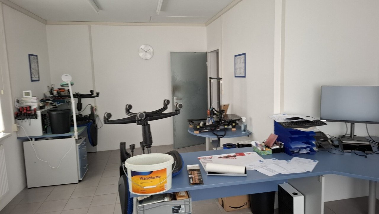 Büro 2 OG Büro 2 OG