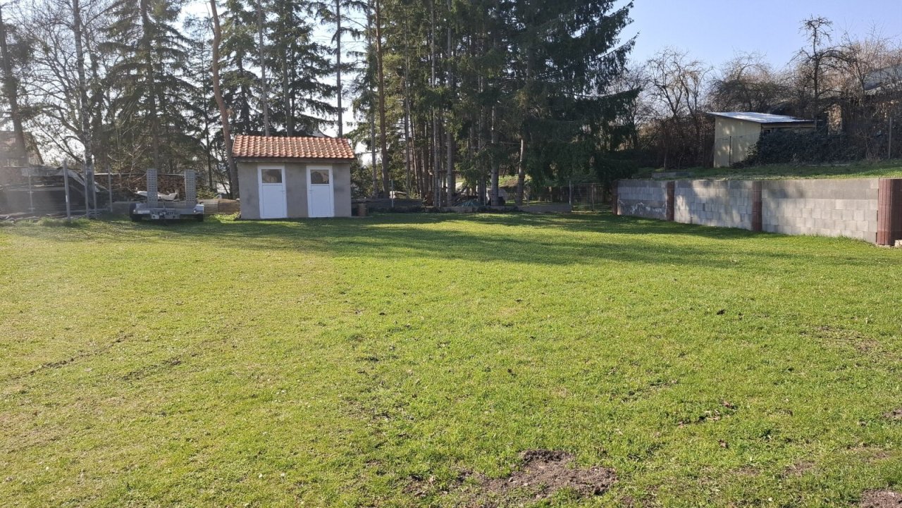 Grundstück